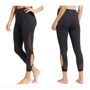 Athleta Black Salutation Mesh 7/8 Tight Leggings Yoga Fitness Pants 591369 Small